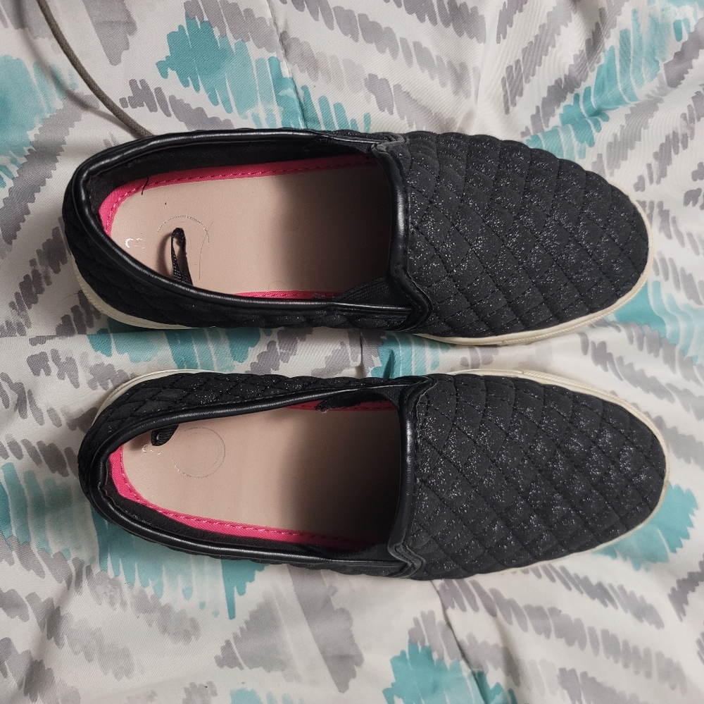 Girls flats
